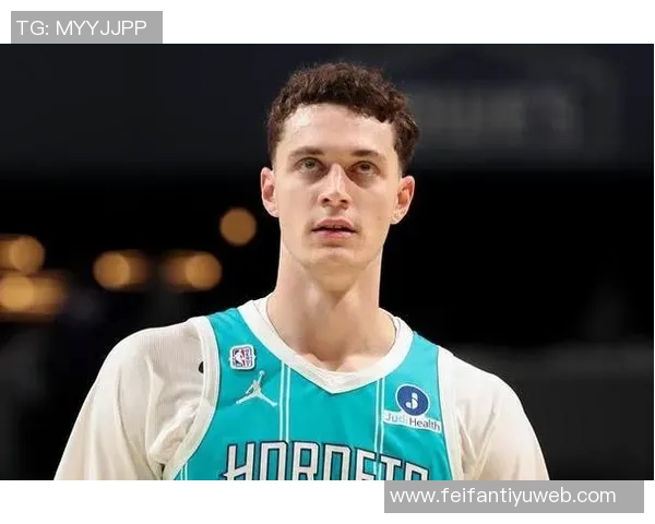 卡尔克布伦纳表现抢眼四投全中贡献双十数据但致命失误令人惋惜 卡尔克布伦纳表现抢眼四投全中贡献双十数据但致命失误令人惋惜