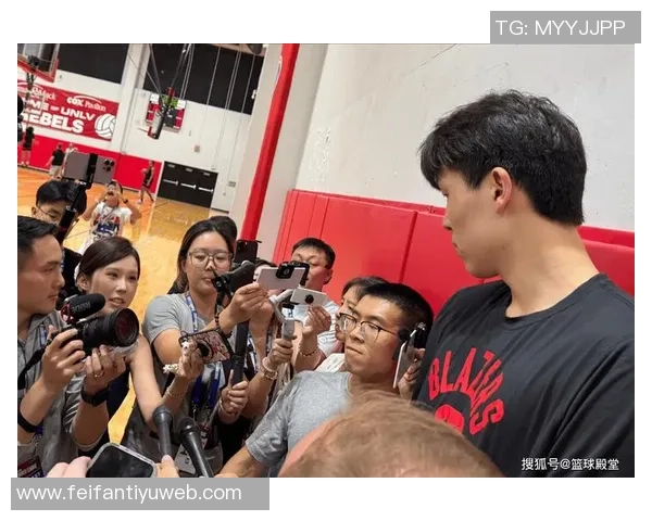 媒体人杨瀚森在聚光灯下的成长历程与未来期待需要耐心的观察与支持