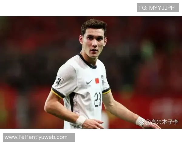 拜合拉木错失良机球停得太靠后导致单刀机会流失