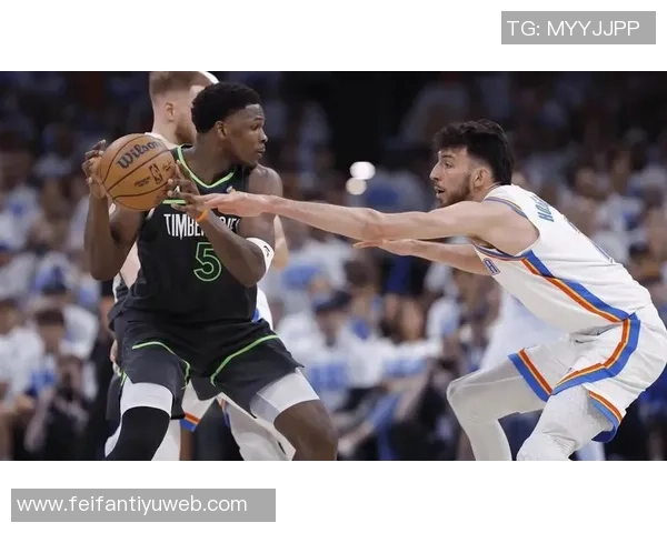 兰德尔高效发挥30分钟砍下26分9板5助助球队取得胜利 兰德尔高效发挥30分钟砍下26分9板5助助球队取得胜利