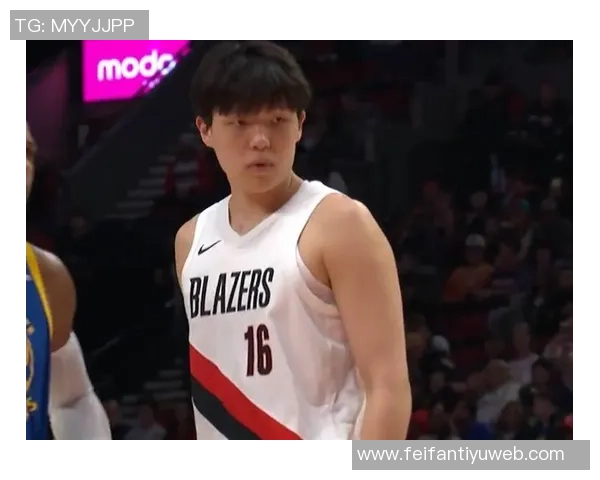 杨瀚森的活力与激情让比卢普斯赞不绝口的瞬间 杨瀚森的活力与激情让比卢普斯赞不绝口的瞬间